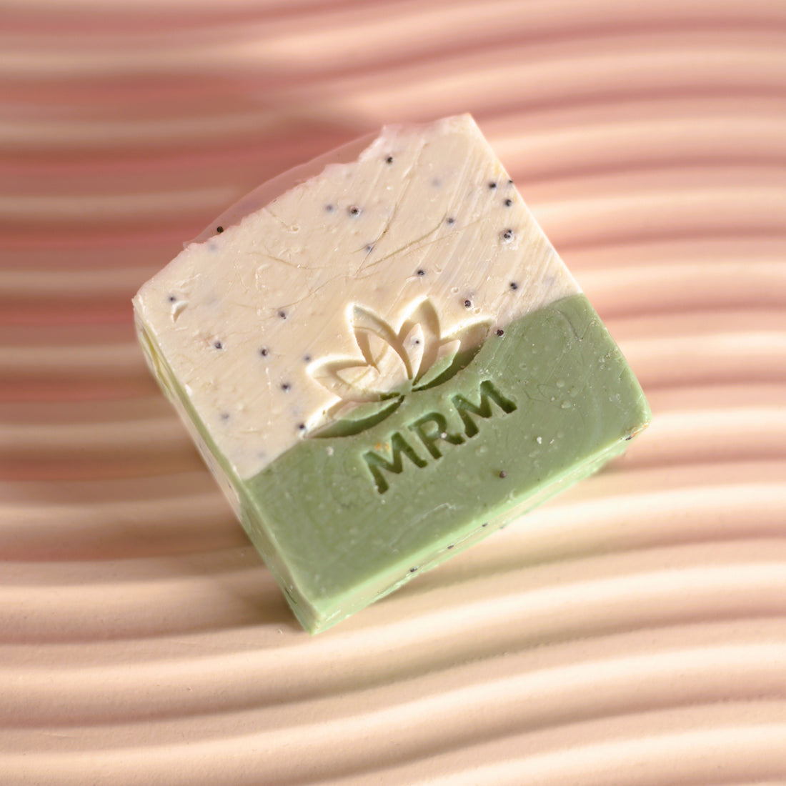 Lemongrass &amp; Poppy seed body bar