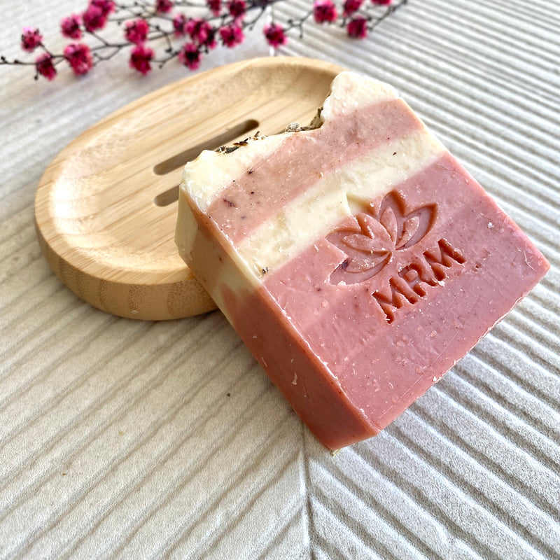 HANDMADE & ECO-FRIENDLY